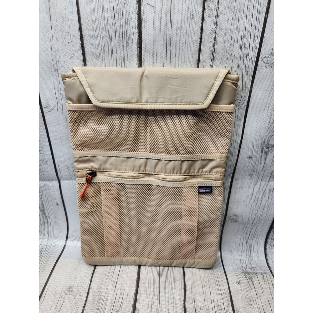 Patagonia Refugio 15”x11” Laptop Tablet Sleeve Case Zip Mesh Pocket Beige Tan